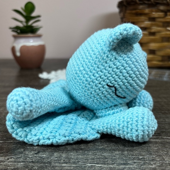 NWOT Handmade Light Blue Crochet Bear Lovey - Picture 6 of 12